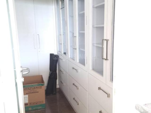 2 BHK Apartment in Malad East for rent Mumbai. The reference number is 20701974