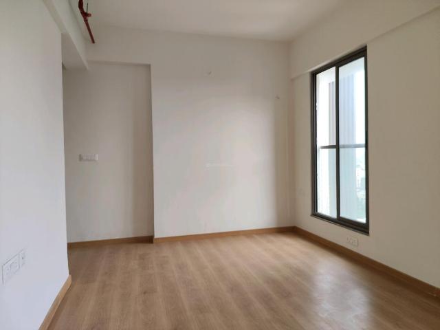 2 BHK Apartment in Malad East for rent Mumbai. The reference number is 20736858