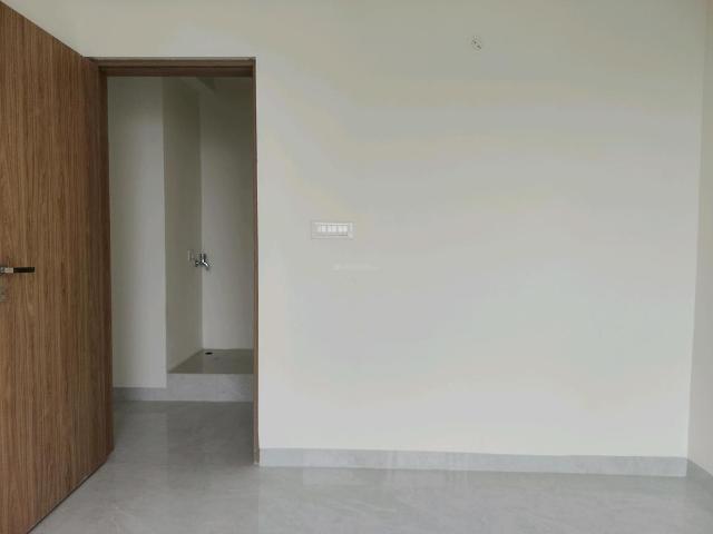 2 BHK Apartment in Malad East for rent Mumbai. The reference number is 20736900