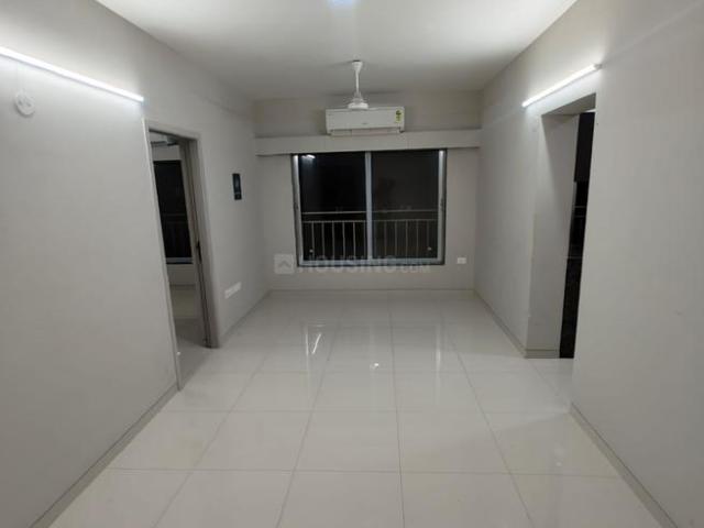 2 BHK Apartment in Malad East for rent Mumbai. The reference number is 20229760