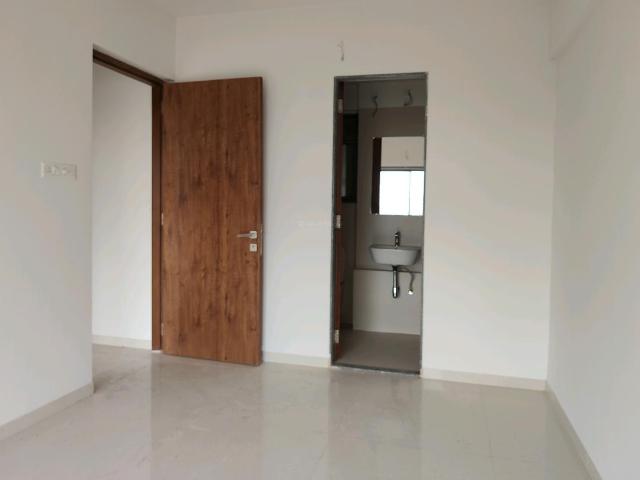 2 BHK Apartment in Malad East for rent Mumbai. The reference number is 21006045