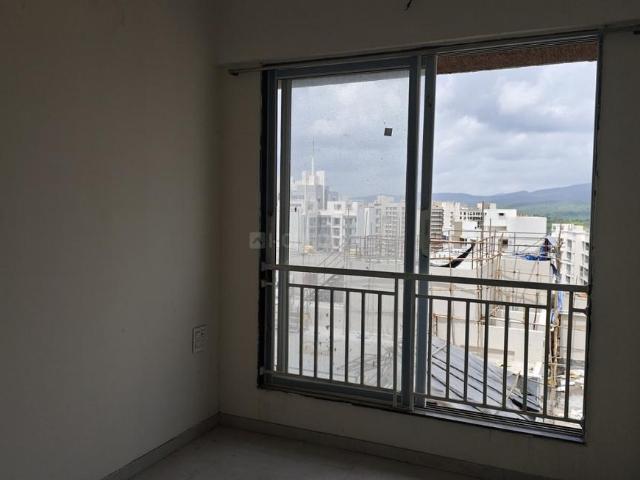 2 BHK Apartment in Malad East for rent Mumbai. The reference number is 21043042