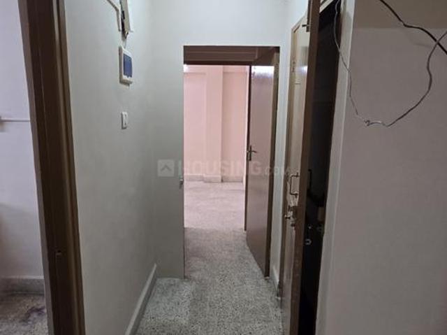 2 BHK Apartment in Malad East for rent Mumbai. The reference number is 21155574