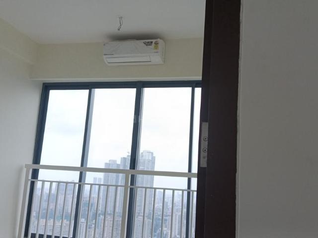 2 BHK Apartment in Malad East for rent Mumbai. The reference number is 21191706