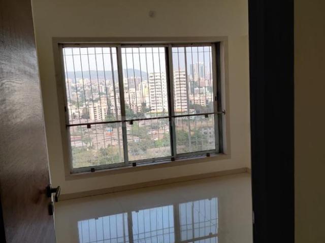 2 BHK Apartment in Malad East for rent Mumbai. The reference number is 21358621