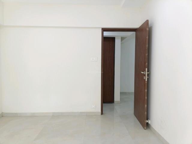 2 BHK Apartment in Malad East for resale Mumbai. The reference number is 19657562