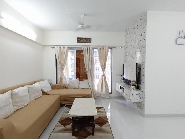 2 BHK Apartment in Malad East for resale Mumbai. The reference number is 20050247