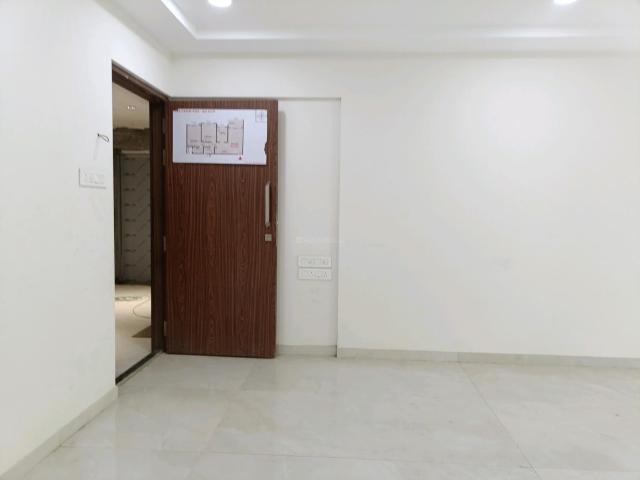 2 BHK Apartment in Malad East for resale Mumbai. The reference number is 20467549