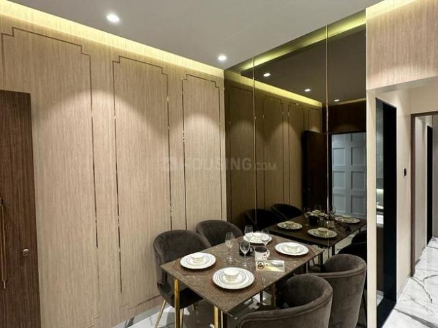 2 BHK Apartment in Malad East for resale Mumbai. The reference number is 20856368