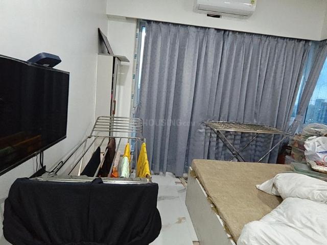 2 BHK Apartment in Malad East for resale Mumbai. The reference number is 20984490