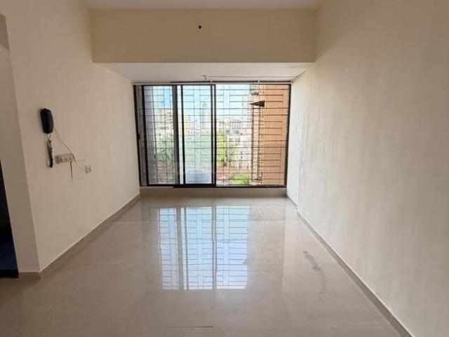 2 BHK Apartment in Malad West for rent Mumbai. The reference number is 11648189