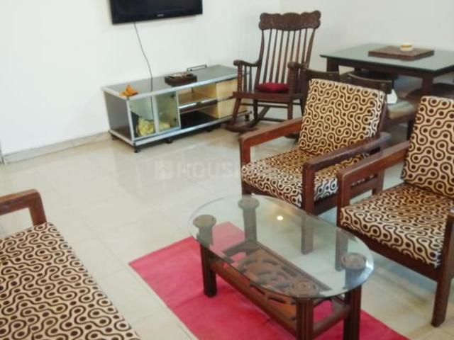 2 BHK Apartment in Malad West for rent Mumbai. The reference number is 15512593