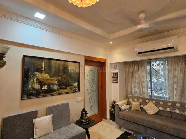 2 BHK Apartment in Malad West for rent Mumbai. The reference number is 15555472