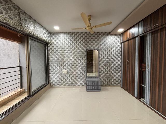 2 BHK Apartment in Malad West for rent Mumbai. The reference number is 17703364