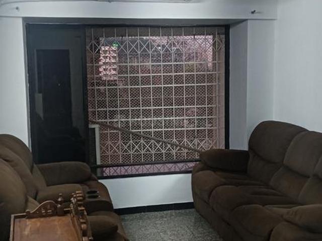 2 BHK Apartment in Malad West for rent Mumbai. The reference number is 18783299