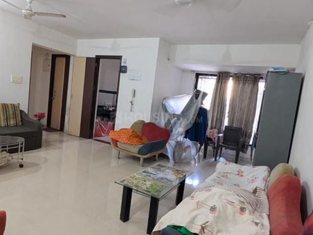 2 BHK Apartment in Malad West for rent Mumbai. The reference number is 19438232