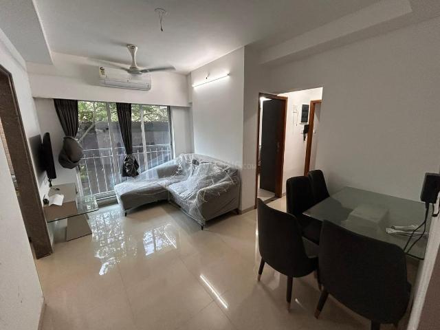 2 BHK Apartment in Malad West for rent Mumbai. The reference number is 19451323