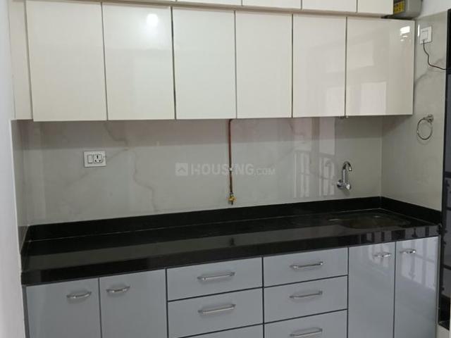 2 BHK Apartment in Malad West for rent Mumbai. The reference number is 19615861