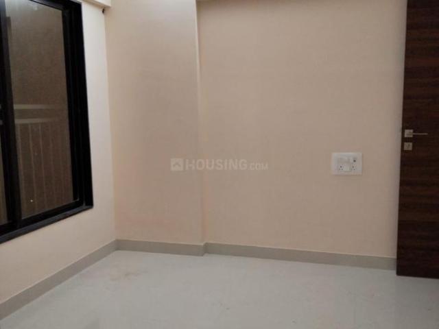 2 BHK Apartment in Malad West for rent Mumbai. The reference number is 19650330