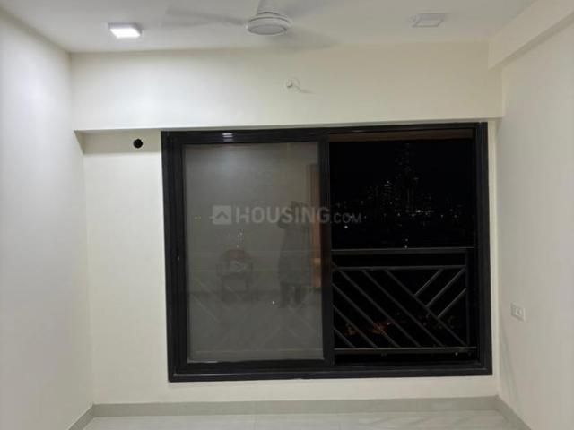 2 BHK Apartment in Malad West for rent Mumbai. The reference number is 19948921