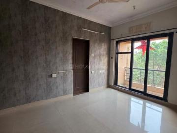 2 BHK Apartment in Malad West for rent Mumbai. The reference number is 19348754