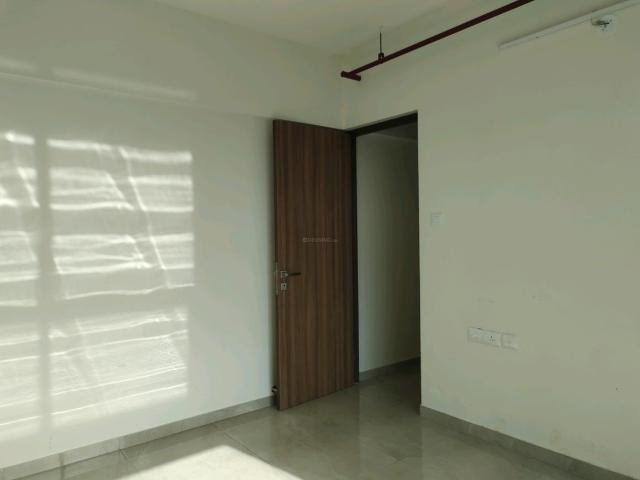 2 BHK Apartment in Malad West for rent Mumbai. The reference number is 20477492