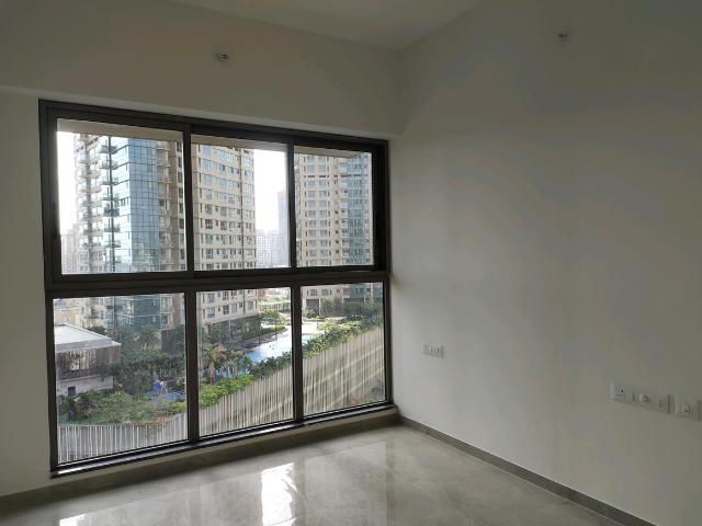 2 BHK Apartment in Malad West for rent Mumbai. The reference number is 20495958
