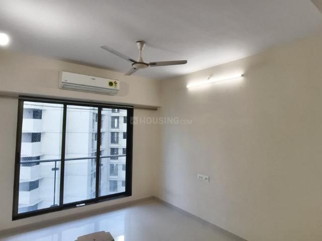 2 BHK Apartment in Malad West for rent Mumbai. The reference number is 20500905