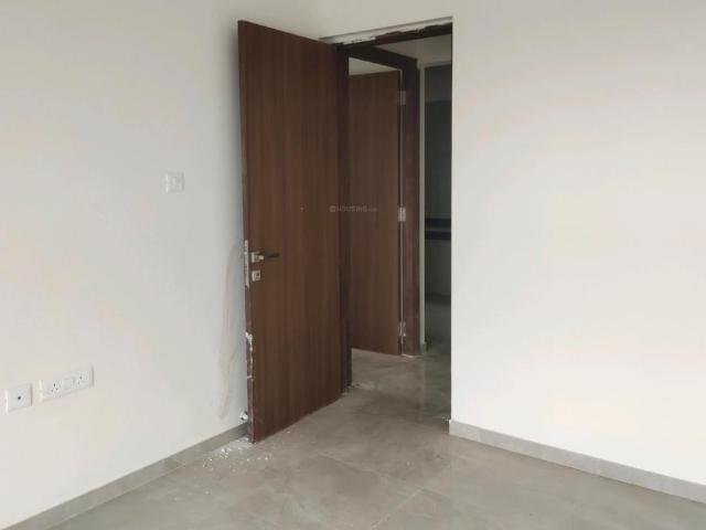 2 BHK Apartment in Malad West for rent Mumbai. The reference number is 20508641