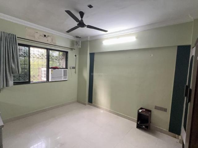 2 BHK Apartment in Malad West for rent Mumbai. The reference number is 20511365