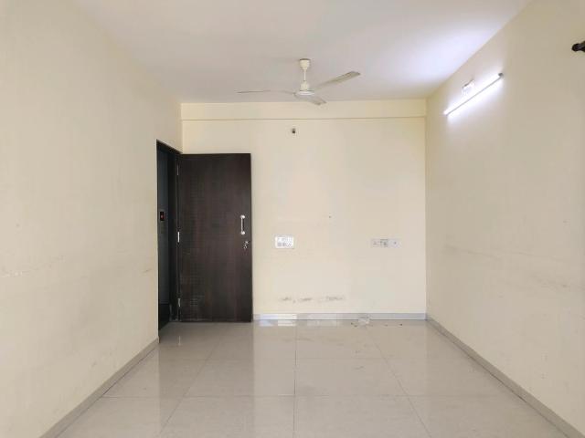 2 BHK Apartment in Malad West for rent Mumbai. The reference number is 20569518
