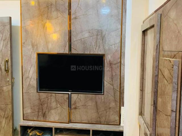 2 BHK Apartment in Malad West for rent Mumbai. The reference number is 20663702