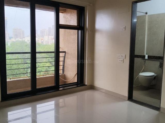2 BHK Apartment in Malad West for rent Mumbai. The reference number is 20740347