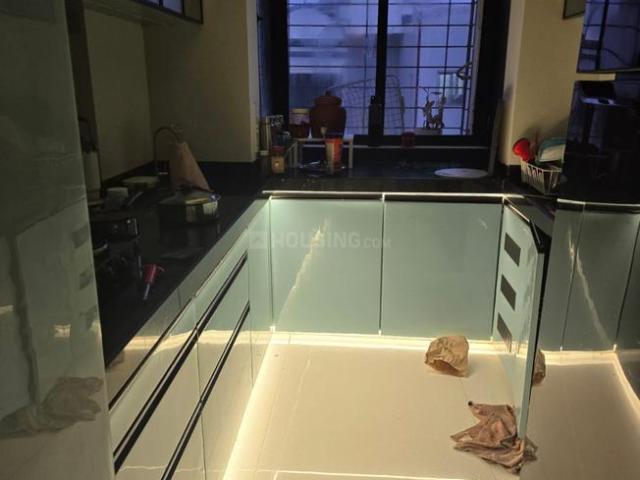 2 BHK Apartment in Malad West for rent Mumbai. The reference number is 20747372