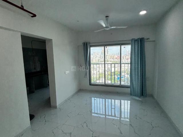 2 BHK Apartment in Malad West for rent Mumbai. The reference number is 20759661