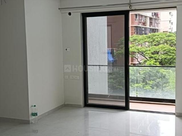 2 BHK Apartment in Malad West for rent Mumbai. The reference number is 20794389