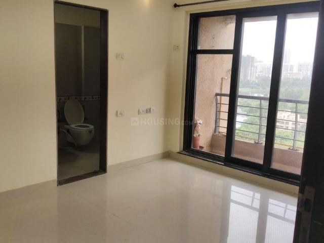 2 BHK Apartment in Malad West for rent Mumbai. The reference number is 20856217