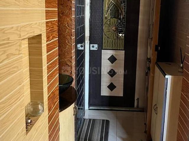 2 BHK Apartment in Malad West for rent Mumbai. The reference number is 20887064