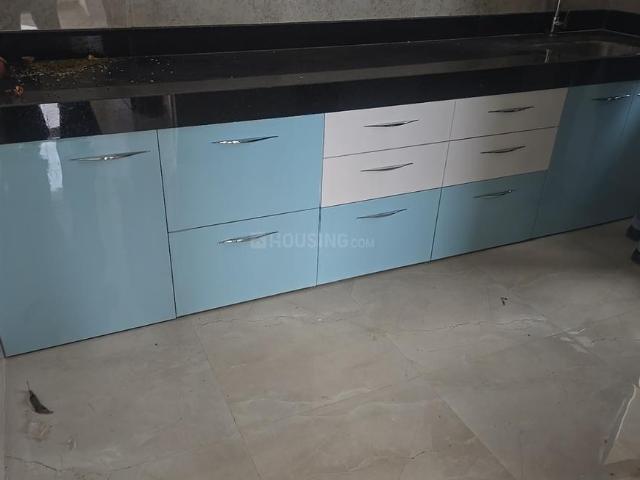 2 BHK Apartment in Malad West for rent Mumbai. The reference number is 20948692