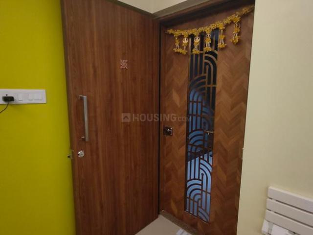 2 BHK Apartment in Malad West for rent Mumbai. The reference number is 20957364