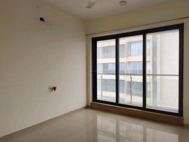 2 BHK Apartment in Malad West for rent Mumbai. The reference number is 20957380