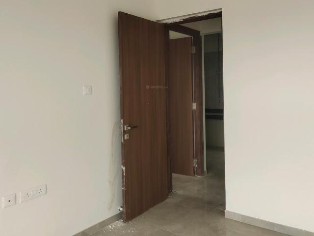 2 BHK Apartment in Malad West for rent Mumbai. The reference number is 20963630