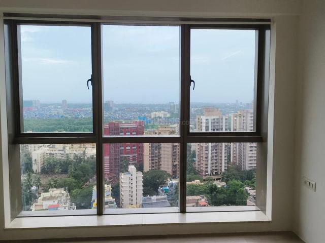 2 BHK Apartment in Malad West for rent Mumbai. The reference number is 20021460