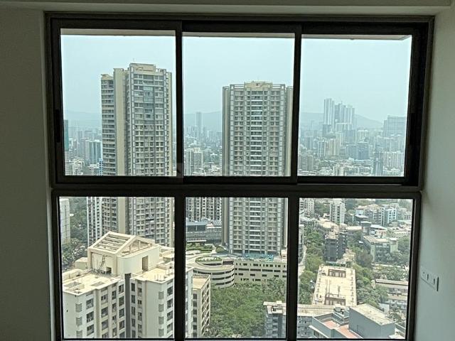 2 BHK Apartment in Malad West for rent Mumbai. The reference number is 20074881
