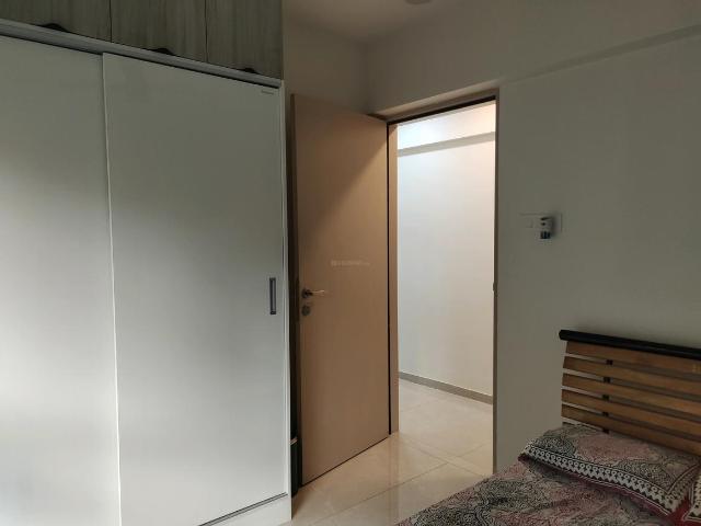 2 BHK Apartment in Malad West for rent Mumbai. The reference number is 20294311