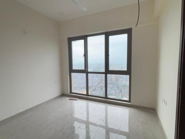 2 BHK Apartment in Malad West for rent Mumbai. The reference number is 21011648
