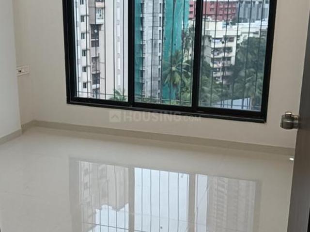 2 BHK Apartment in Malad West for rent Mumbai. The reference number is 21015865