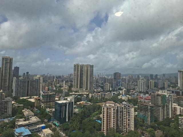 2 BHK Apartment in Malad West for rent Mumbai. The reference number is 21021461