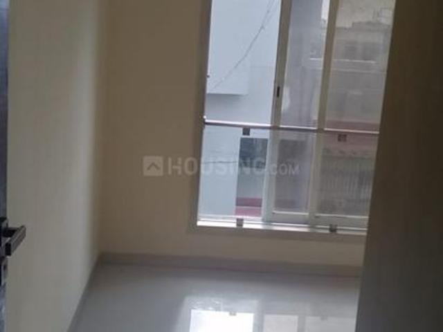 2 BHK Apartment in Malad West for rent Mumbai. The reference number is 21036584
