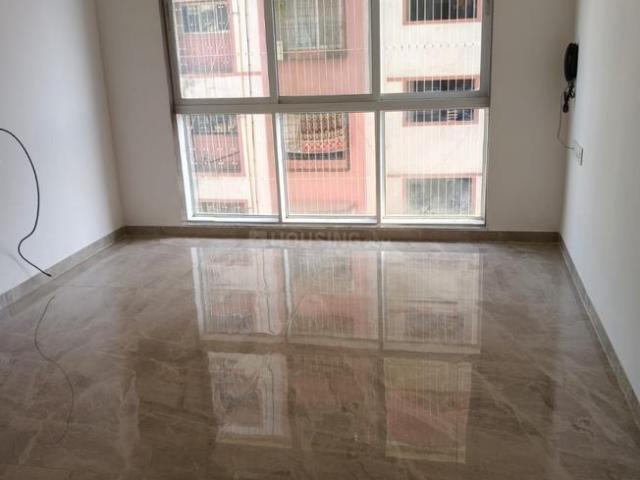 2 BHK Apartment in Malad West for rent Mumbai. The reference number is 21040306
